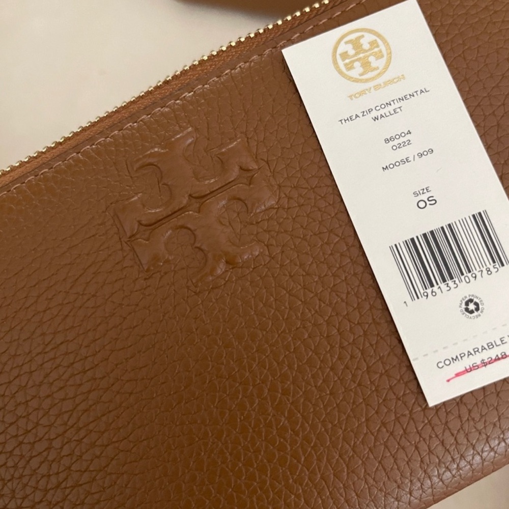 New Tory Burch thea continental wallet with cardholder - Picture 3 of 4